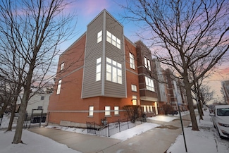 5405 W Galewood Ave, Chicago, IL 60639
