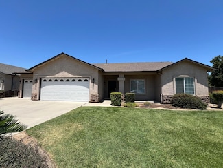 623 W Meadow Ln, Kingsburg, CA 93631