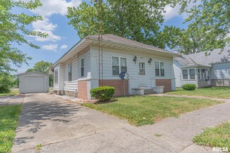 242 N Commercial St, Centralia, IL 62801