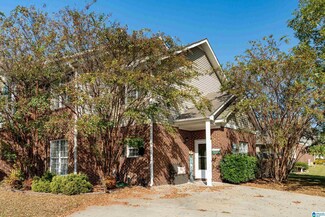 2033 Queens Ct, Moody, AL 35004