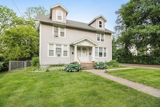 1019 N Michigan Ave, Howell, MI 48843
