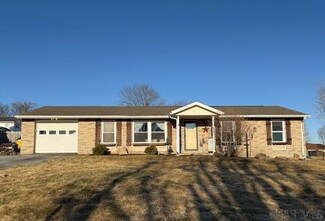 120 Pinecone Ct, Salix, PA 15952