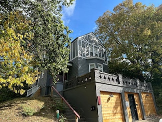 2810 Eighth St W, Cincinnati, OH 45204