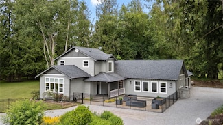 8277 Carl Rd, Everson, WA 98247
