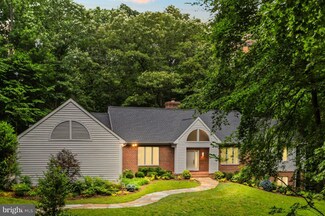 8311 Knights Forest Dr, Clifton, VA 20124