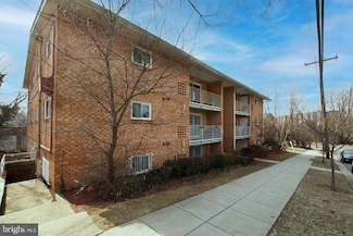 2845 Denver St SE Unit 204, Washington, DC 20020