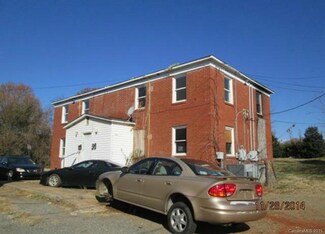 3100 Bank St, Charlotte, NC 28203