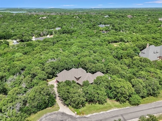 10072 Bluffview Cir, Pilot Point, TX 76258