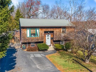24 Traver Ave, Johnston, RI 02919
