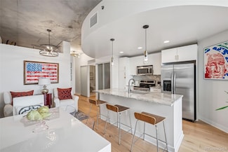 891 14th St Unit 2703, Denver, CO 80202