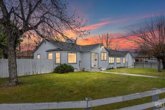 313 A St, Bakersfield, CA 93304