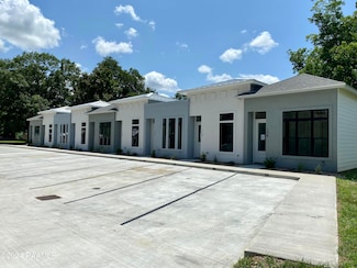 108 S Jefferson St, Broussard, LA 70518