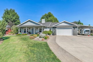 1620 Pacific Ln, Phoenix, OR 97535
