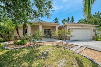 1715 Fossil Dr, Englewood, FL 34223