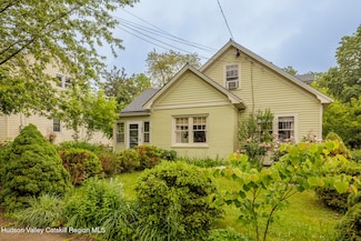827 Union St, Hudson, NY 12534