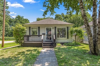 15988 Norborne, Redford, MI 48239