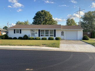 113 E Lynn St, Botkins, OH 45306