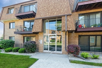 4831 W 109th St Unit 9101, Oak Lawn, IL 60453