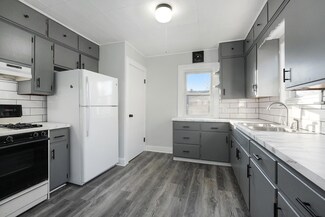 1667 Berkley Ave SW, Wyoming, MI 49509