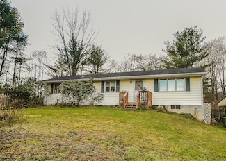 2111 Mechanicsville Rd, Rock Creek, OH 44084