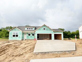 8296 Kettle Oak Dr SE, Alto, MI 49302