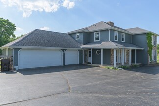 28200 W Main St, Wauconda, IL 60084