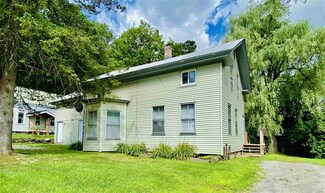 2 Pluck Hill Rd, Royalton, VT 05068