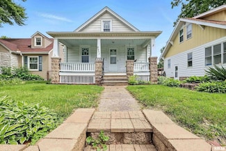 2947 12th Ave, Moline, IL 61265