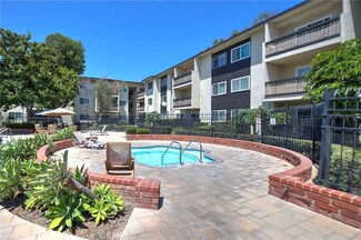 12200 Montecito Rd Unit B121, Seal Beach, CA 90740
