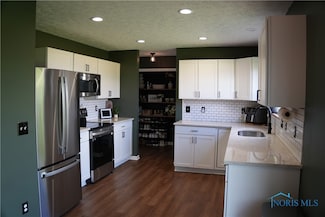 4227 Sestos Dr, Columbus, OH 43207