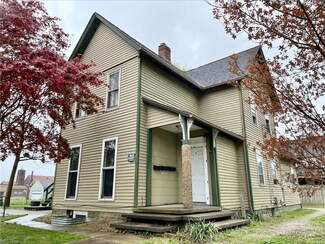44 E York St, Akron, OH 44310