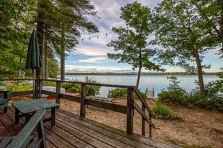 116 Holden Shore Rd, Wolfeboro, NH 03894