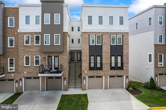 1324 Rail Stop Dr, Woodbridge, VA 22191
