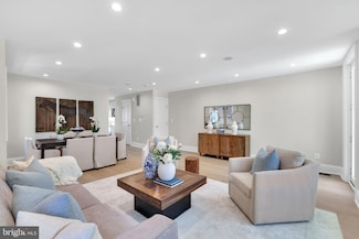 4435 Harrison St NW, Washington, DC 20015