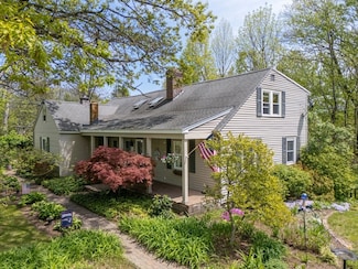 77 Center St, Ashburnham, MA 01430