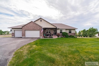 7120 E Valco Dr, Ammon, ID 83401