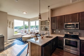 320 Valley St Unit 301, South Orange, NJ 07079