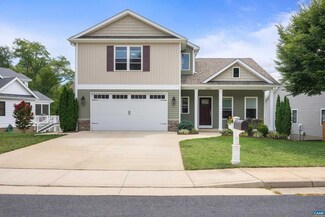 2500 Forest Dr, Waynesboro, VA 22980