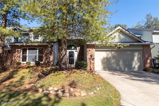 1765 Rock Hill Ln, Akron, OH 44313