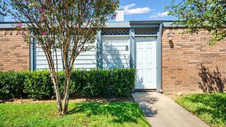 644 Bellaire Dr Unit B, Hurst, TX 76053