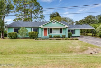 224 Ledoux St, Breaux Bridge, LA 70517