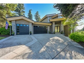 9159 SE Anton Ct, Happy Valley, OR 97086
