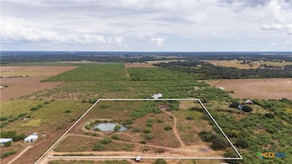 55 Lassman Rd, Goliad, TX 77963