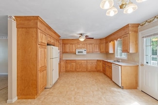 43 Warwick Rd, Gardner, MA 01440