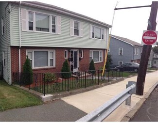 90 Hichborn St, Revere, MA 02151