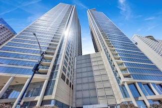 600 N Lake Shore Dr Unit 2209, Chicago, IL 60611