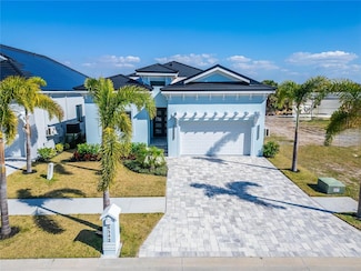 6542 Simone Shores Cir, Apollo Beach, FL 33572