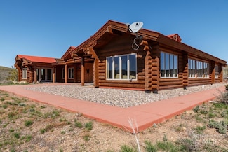 21800 Carringer, Mountain Home, ID 83647