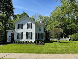 22 Hamilton St, Hamilton, NY 13346