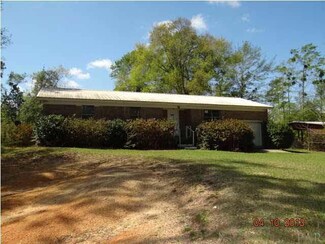 4709 Crabtree Church Rd, Molino, FL 32577